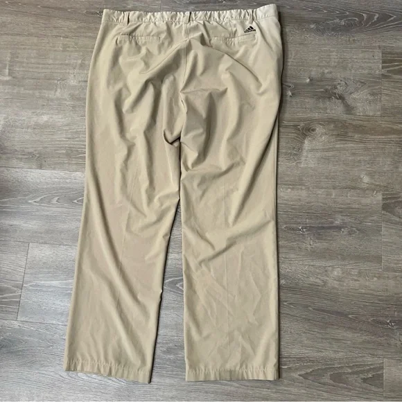 Adidas Tan Golf Athletic Chino Pants Classic Style Men’s 44 stretch button waist - Picture 14 of 16